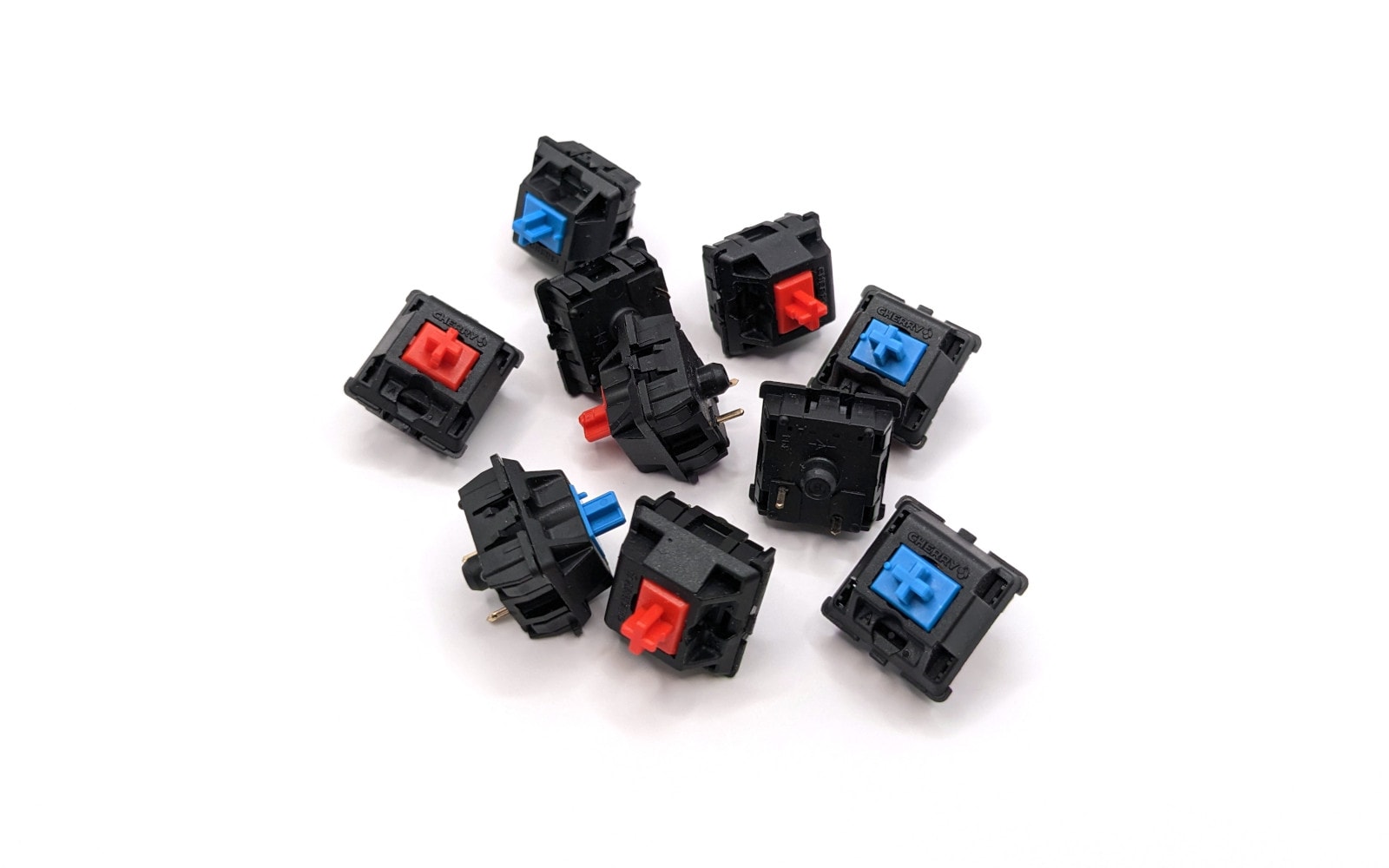 Cherry MX Red and Cherry MX Blue switches